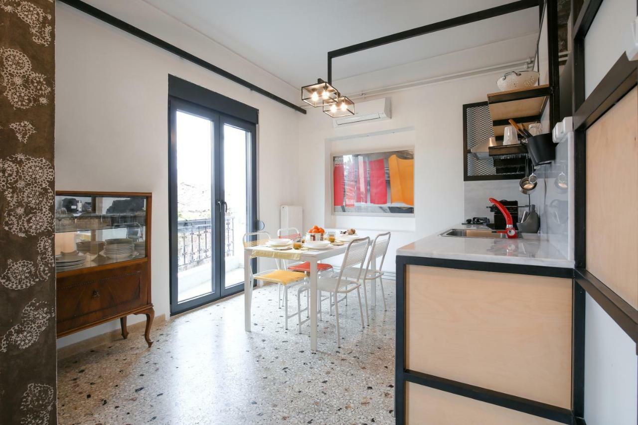Semedaki, A Modern Appartment In The Centre Of History Athens Luaran gambar